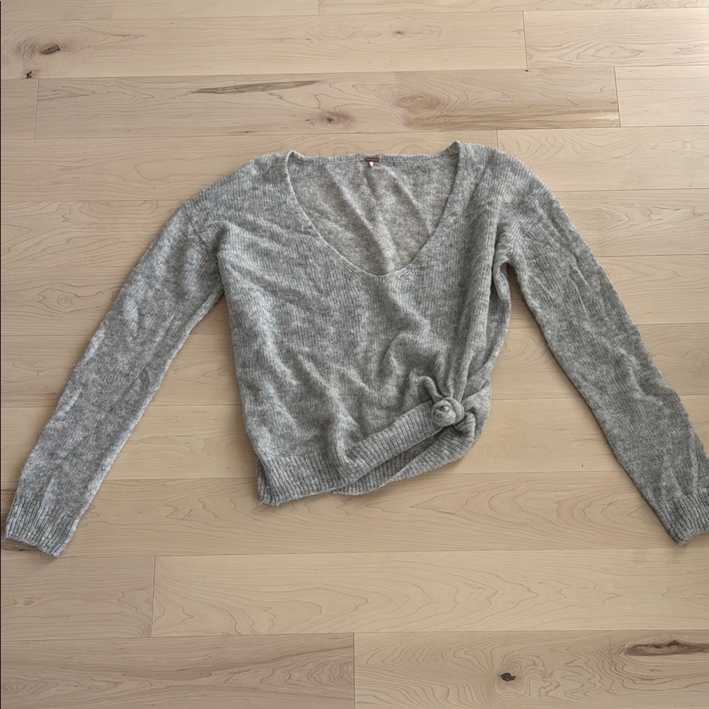 Free People Heather Gray V-Neck Knot-Hem Sweater